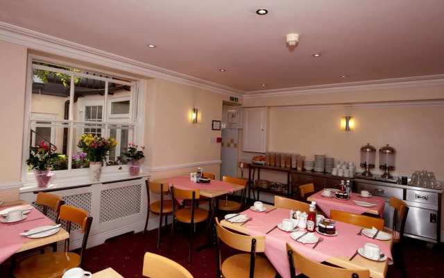 Balmoral House Hotel