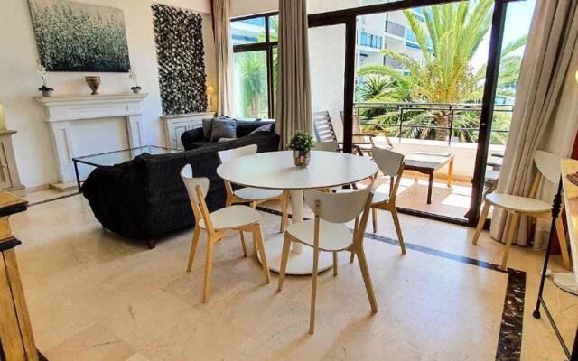 SKOL 233. Wonderful Two Bedroom Apartment in Marbella Center.