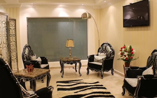 Pioneer Hotel Apartments