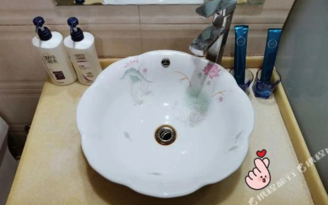 Xinyuan Business Hotel