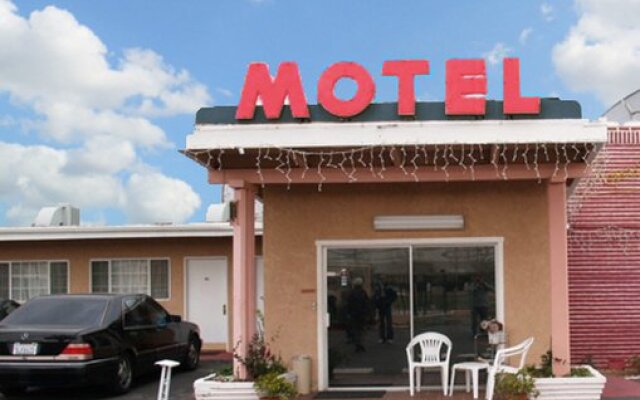 Tropic Motel