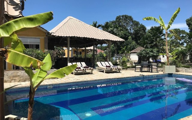 Relax at Pool all day Wail Enjoying the Amenities of Your Bungalow