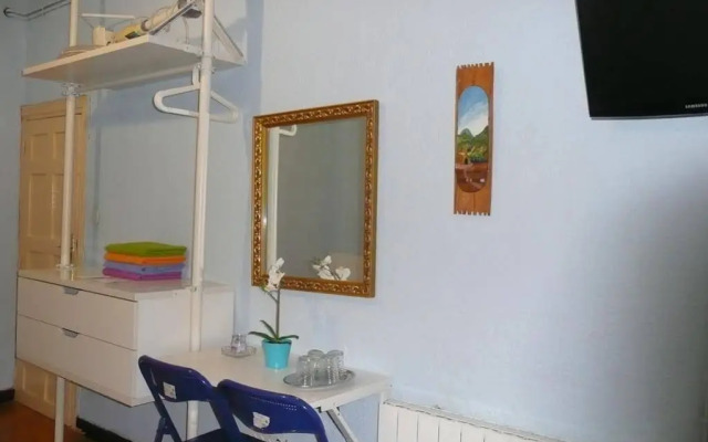 Hostal Loyola - Hostel