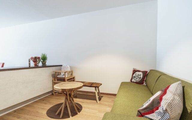 Luxurious Apartment in Gosau Near Ski Area