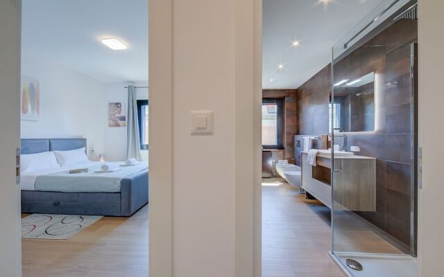 Boutique Apartment 7