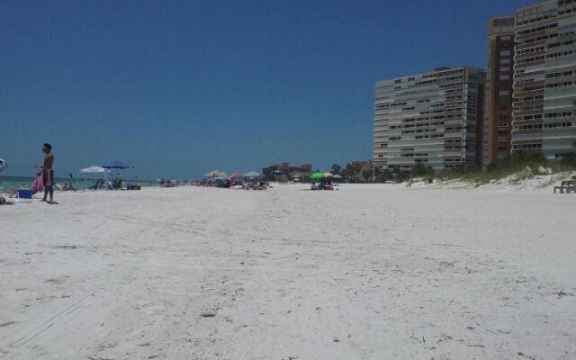 Siesta Motel and Surfside Cabanas