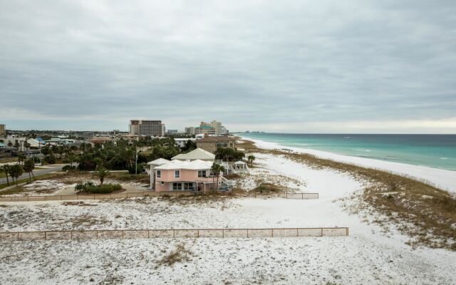 Destin on the Gulf By Holiday Isle