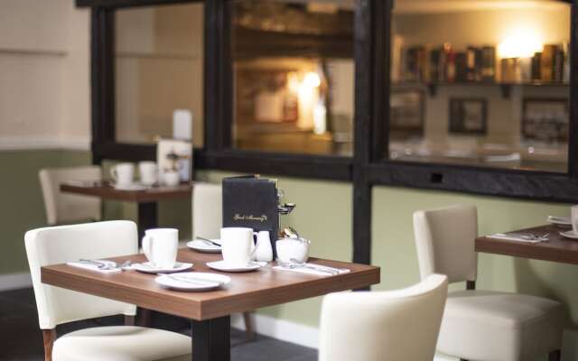 Crossways Inn