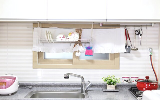 Gurye Nogojiri Pension