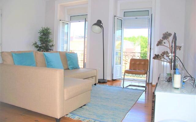 Sunny, central and comfy Ap. in Av. da Liberdade