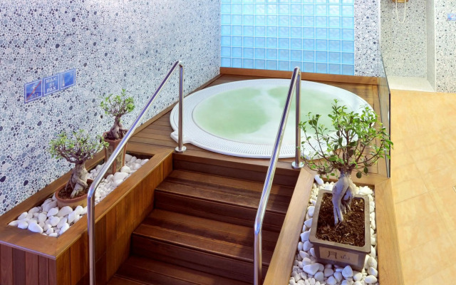 Hotel GHT Oasis Tossa & Spa