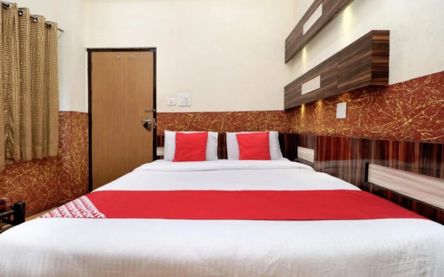 OYO 18474 Hotel Sukh Sagar