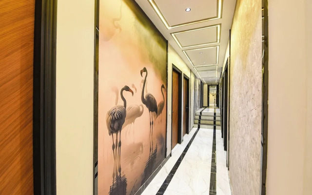 Fabhotel Grand Palazzo I