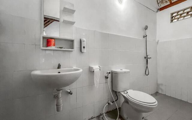Aira Homestay Near Pantai Kuta Mandalika
