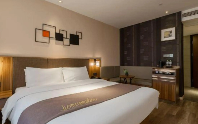 Yilai Hotel (Qingzhou Songcheng Ancient City Scenic Area)