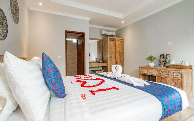 Ayu Sari Guesthouse by Mahaputra