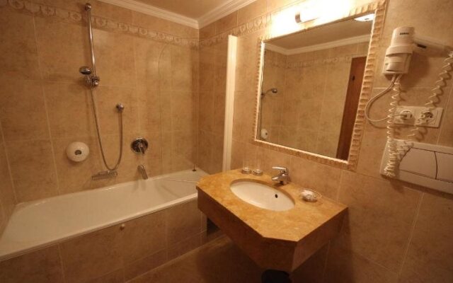 Hotel Almhof