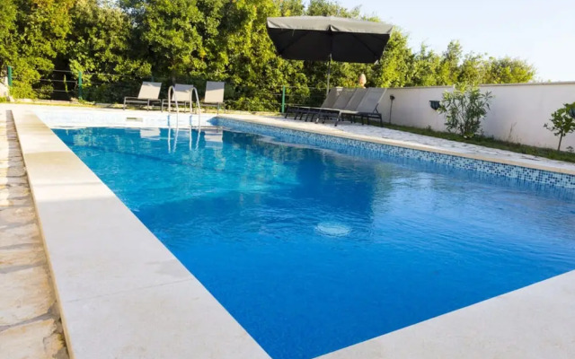 Holiday Home Villa Alisa