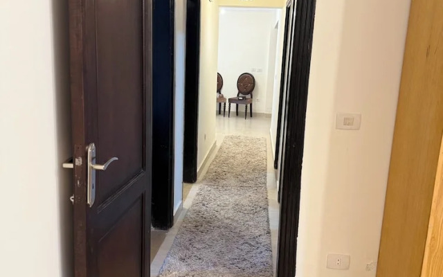 2 Bedroom Modern Flat at Zayed Compound