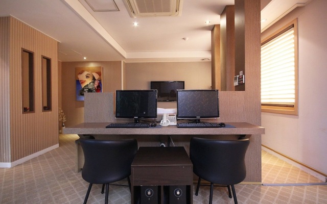 Goodstay Apsan Business Hotel