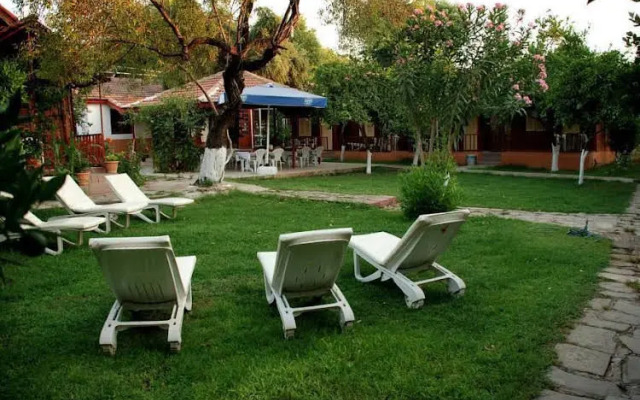 Toll Hotel