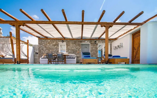 Villa Evi & Suites