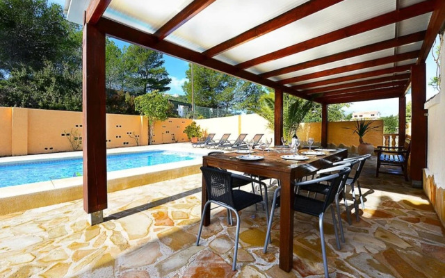 Villa - 4 Bedrooms with Pool - 106435