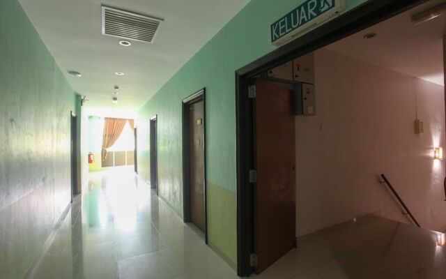 OYO 89539 Hotel Siswa