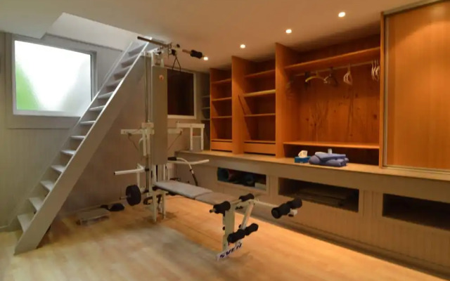 Beautiful Villa for Groups With Swimming Pool, Sauna and Wifi