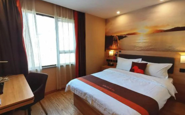 Junyi Chain Hotel (Ningbo Beilun Cinema)
