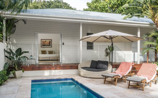 Cove Quarters