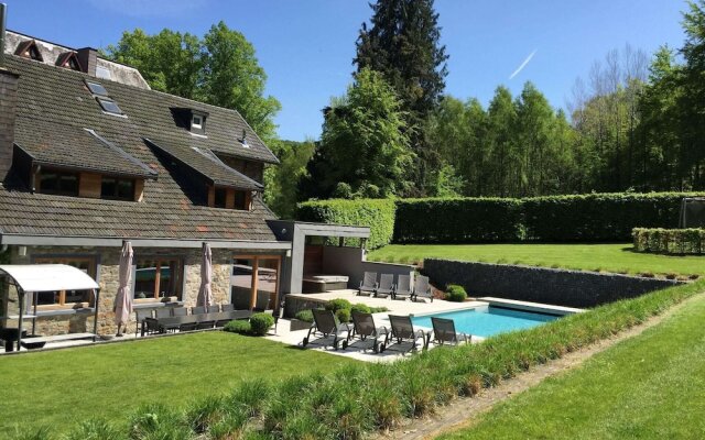 Attractive Holiday Home in Spa With Swimming Pool