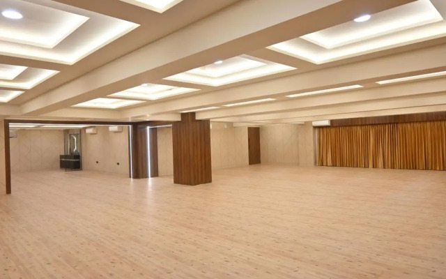 Hotel Privya Rooms and banquet Surat