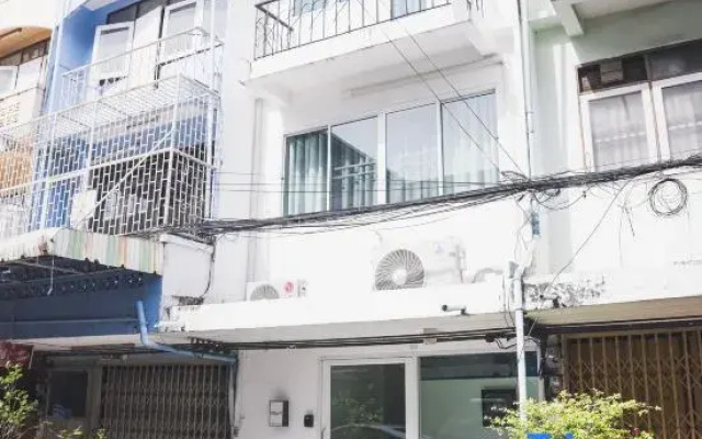 Nitichai place, Private Sukhumvit townhome-8PAX