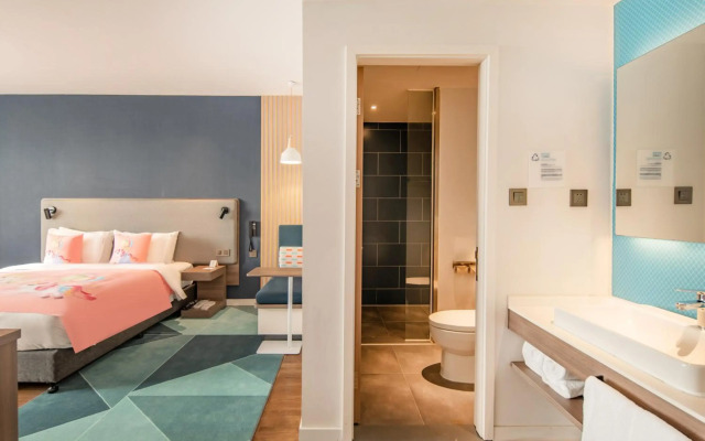 Holiday Inn Express Shanghai Jiading New City by IHG