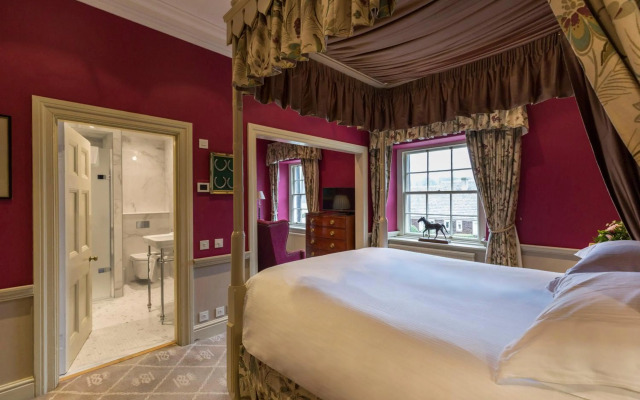 The Devonshire Arms Hotel