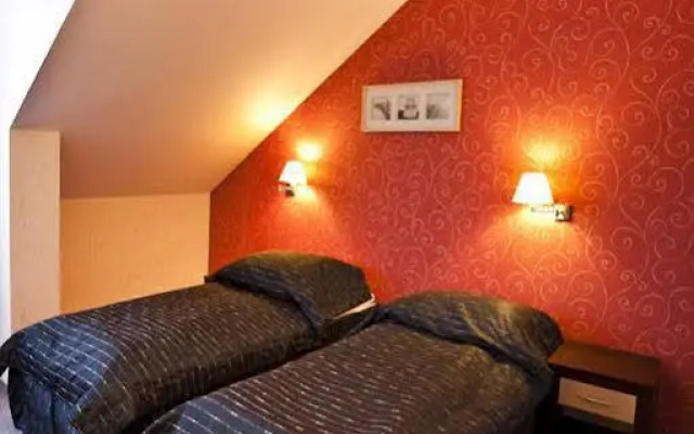 Hotel Cztery Pory Roku