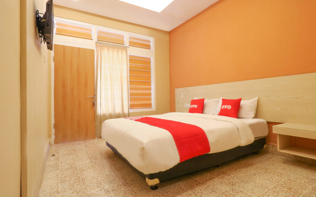 OYO 1384 Pulau Bali Hotel