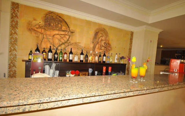 Golden Star Otel