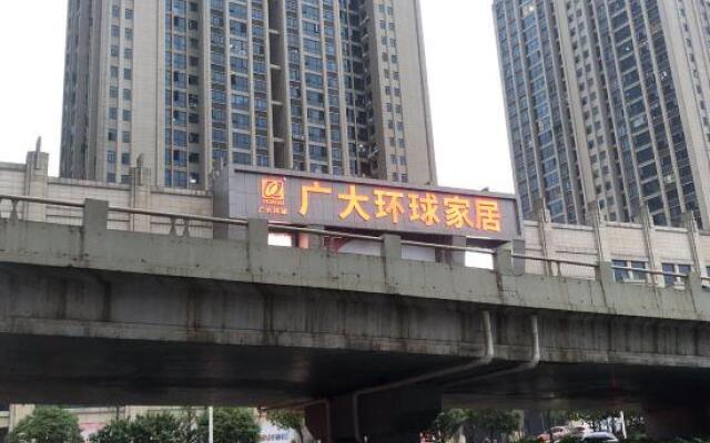 99 Inn Gaoqiao Market Stores