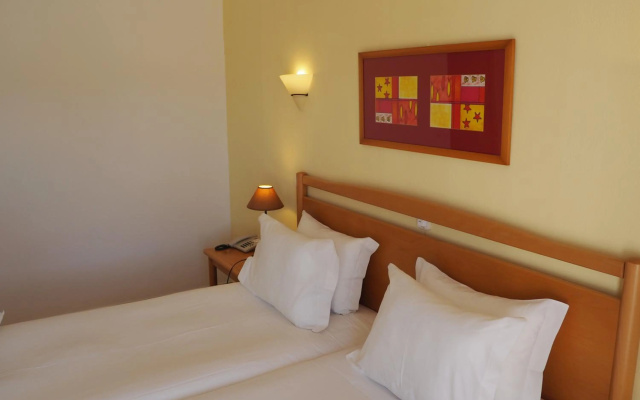 Luz Bay Hotel