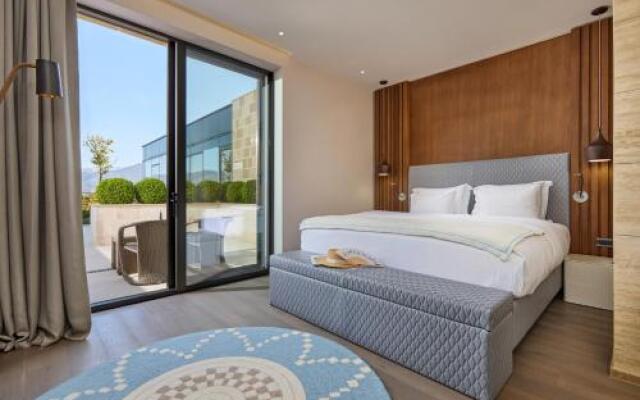 La Perla Hotel & Villas