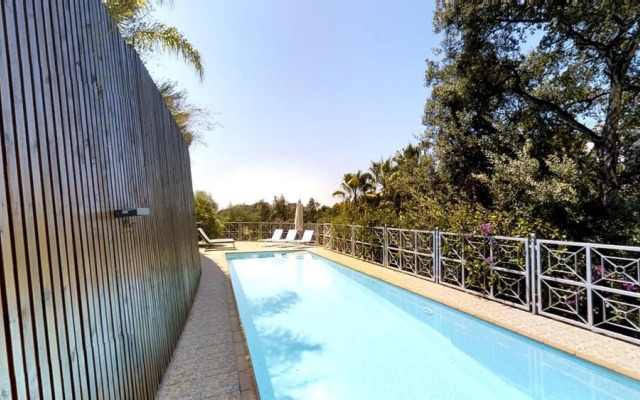 Exquisite Villa Near Beach - Heated Pool