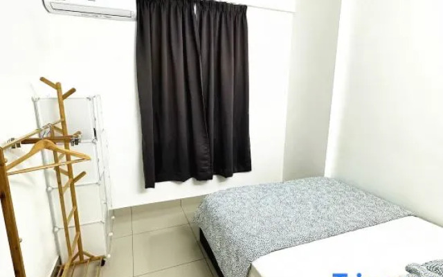 TuR10-3room1living-SPICE Stadium-1minFoodCourt-5minit Airport
