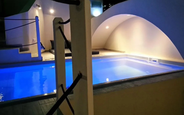 Alizea Villas  & Suites