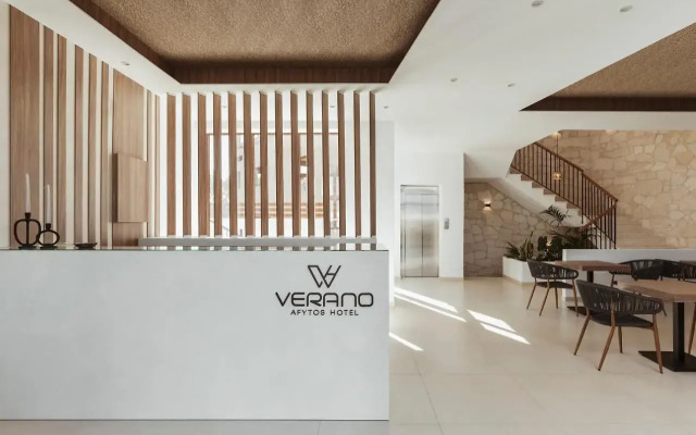 Verano afytos Hotel