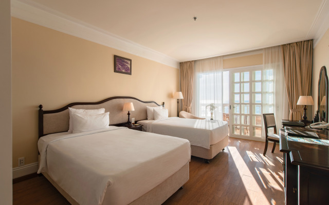 Sunrise Nha Trang Beach Hotel & Spa
