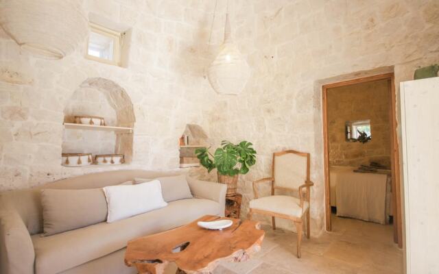 TD Trulli di Carole Renovated Trulli With Pool