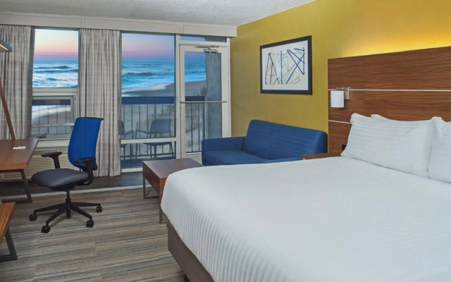 Holiday Inn Express Nags Head Oceanfront by IHG