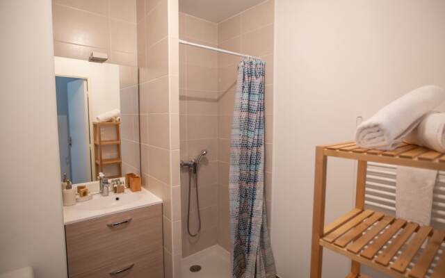 T2 terrasse parking conciergerie